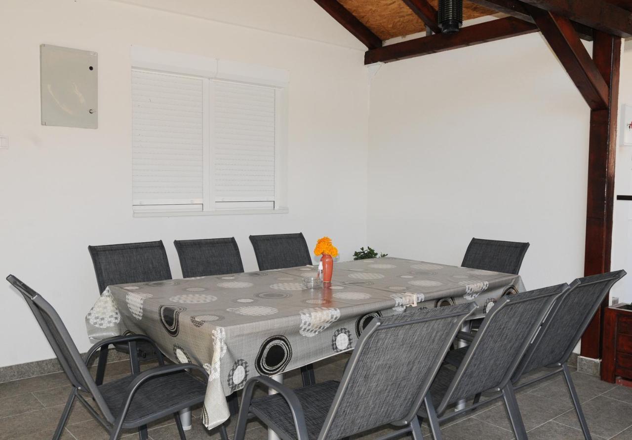 Favorit Apartments Čačak Zewnętrze zdjęcie