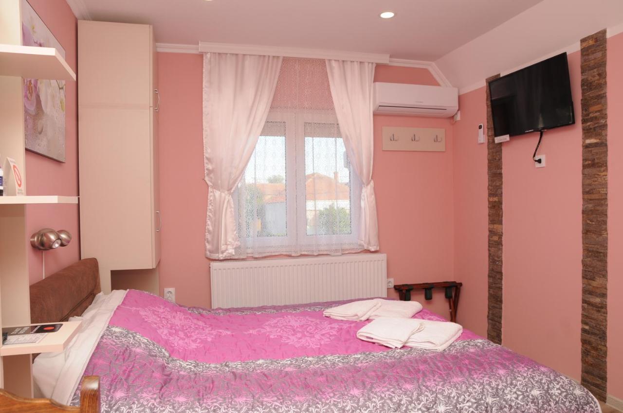 Favorit Apartments Čačak Zewnętrze zdjęcie